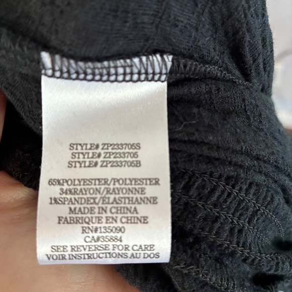 Z Supply Black Flared Jumpsuit Small NWT | Minimalist Chic Elevated Basics - Picture 5 of 6